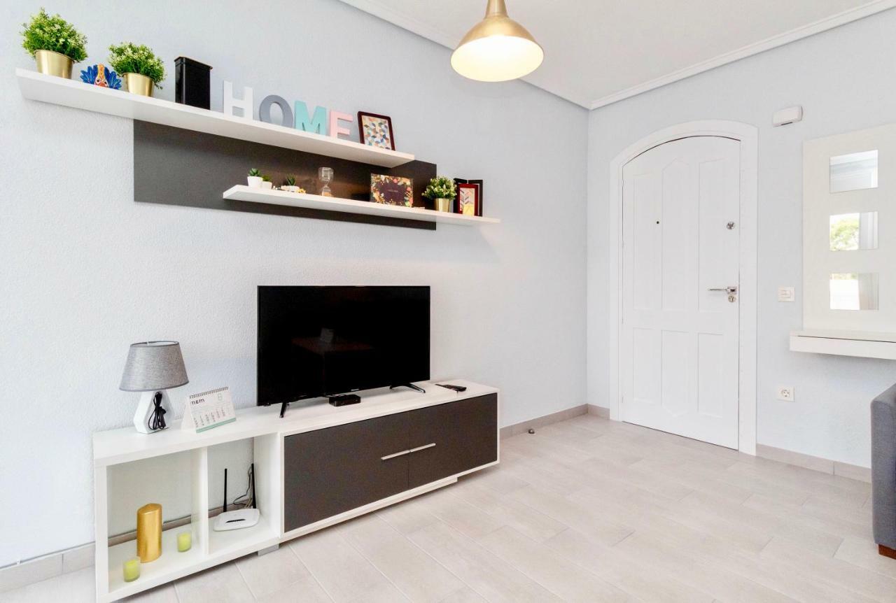 Luxury La Zenia Beach Apartment Dehesa de Campoamor  Eksteriør billede